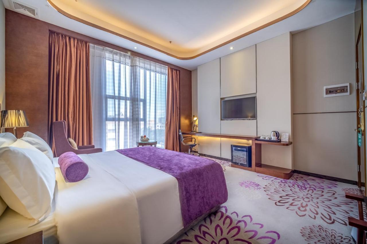 Relteem Hotel Zhongshan  Exterior photo